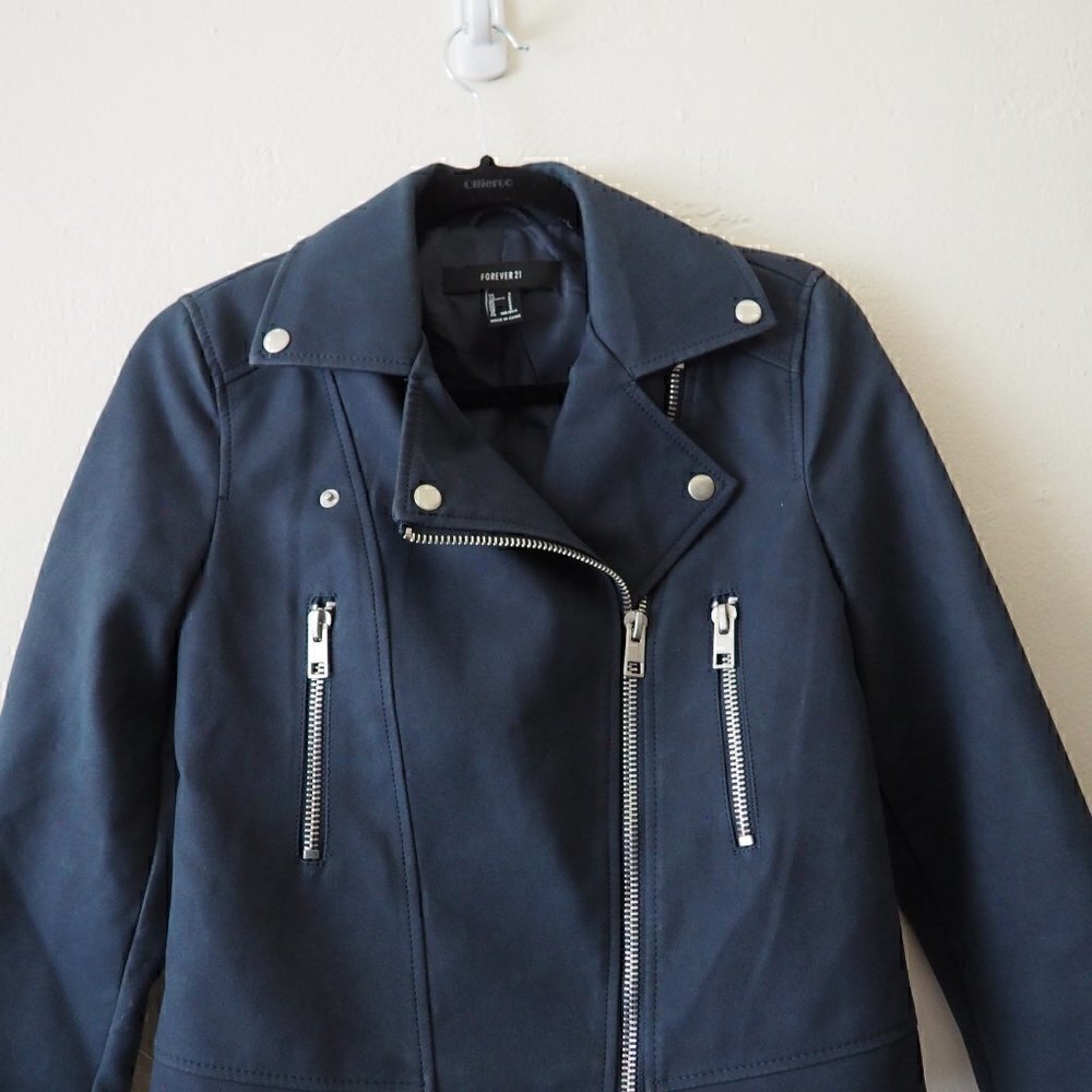 Forever 21 Grey Faux Suede Moto Jacket sz S - Picture 13 of 13